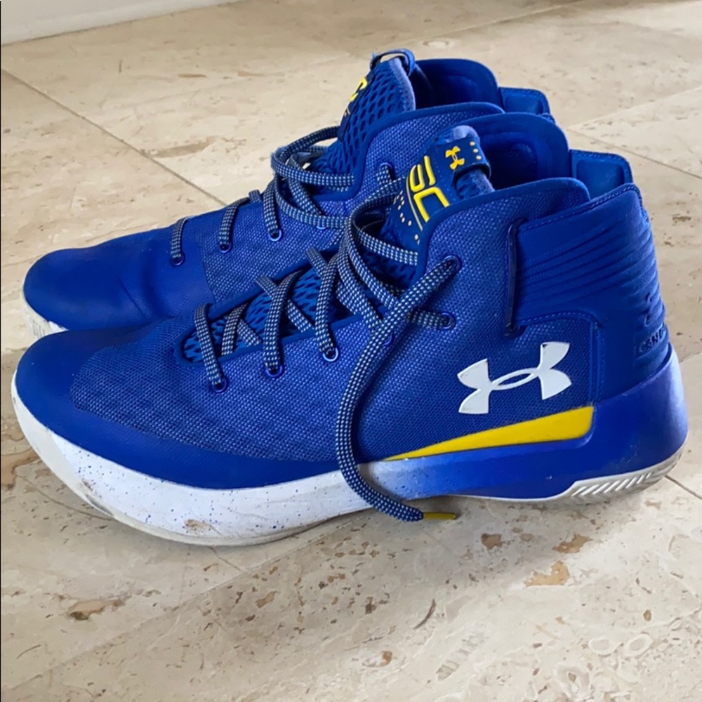 Under Armour Curry 3 basketball shoe